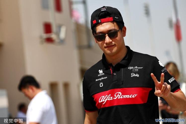 F1巴林大奖赛维斯塔潘杆位 乐扣第二 周冠宇第17