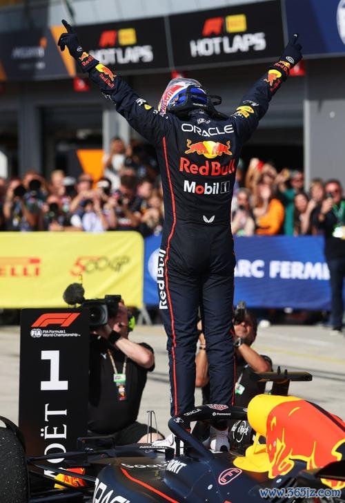 F1意大利大奖赛维斯塔潘夺冠 创造十连胜历史纪录