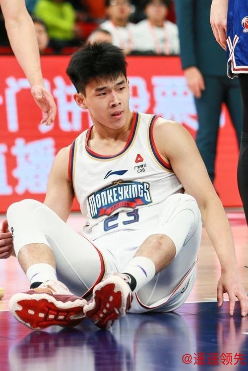 林葳5中2仅得7分！攻守压力递增，连进关键球反超，失误却麻烦！